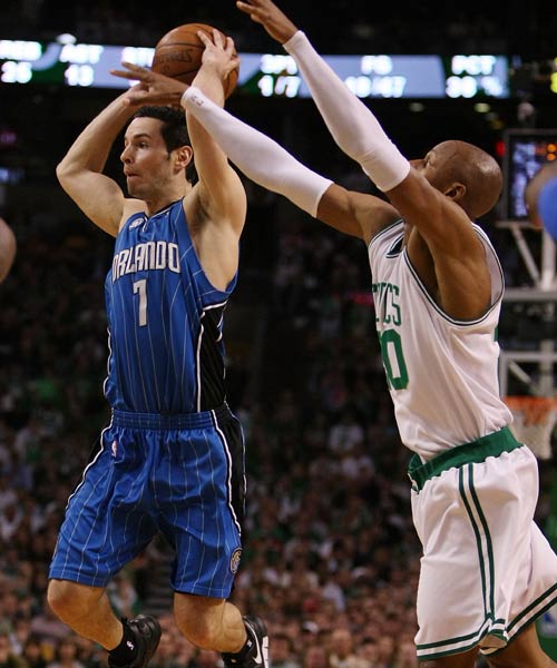 以某滑雪装 以某滑雪装